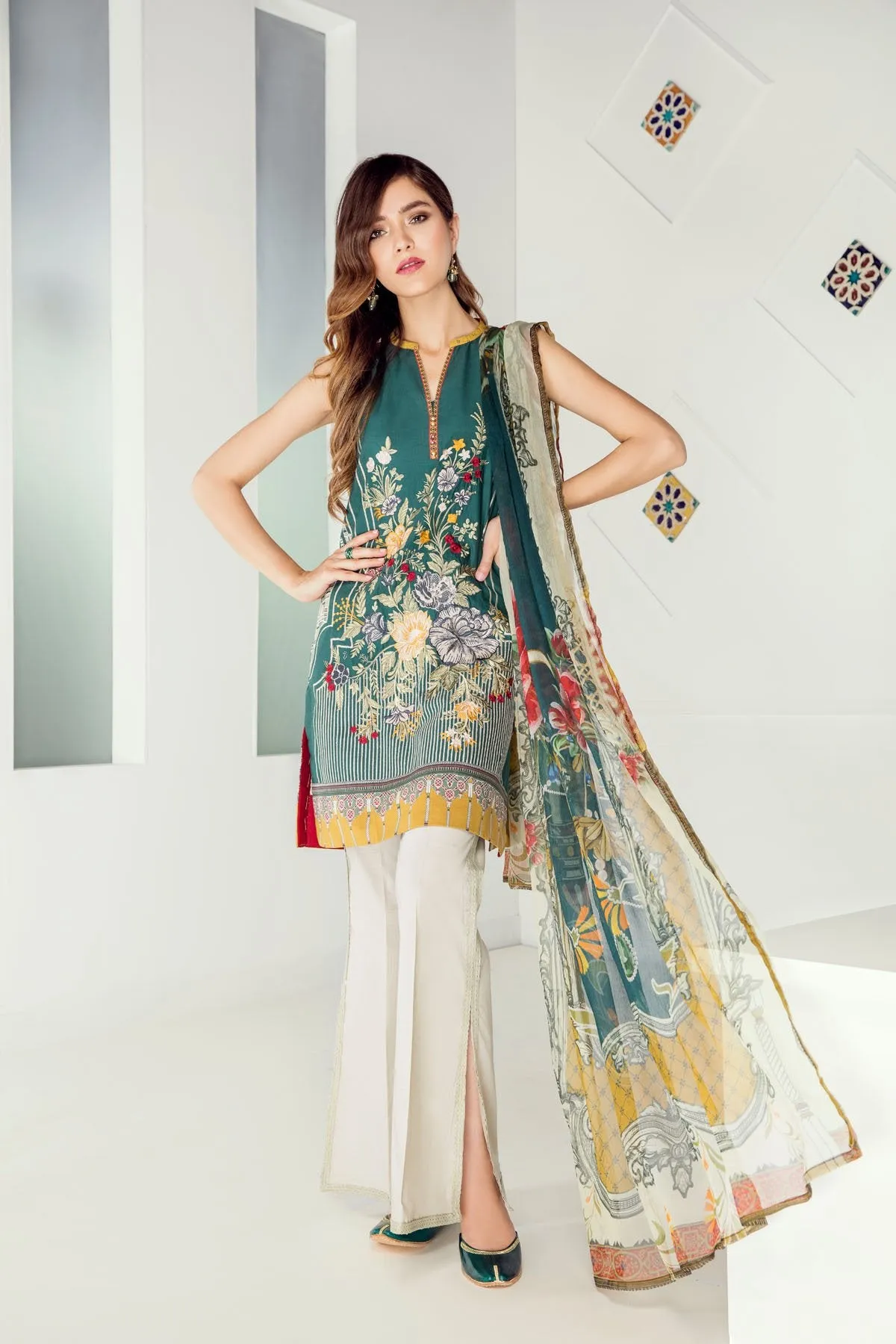 Baroque Fuchsia Lawn 2018 Vol-5 – Persian Paisley