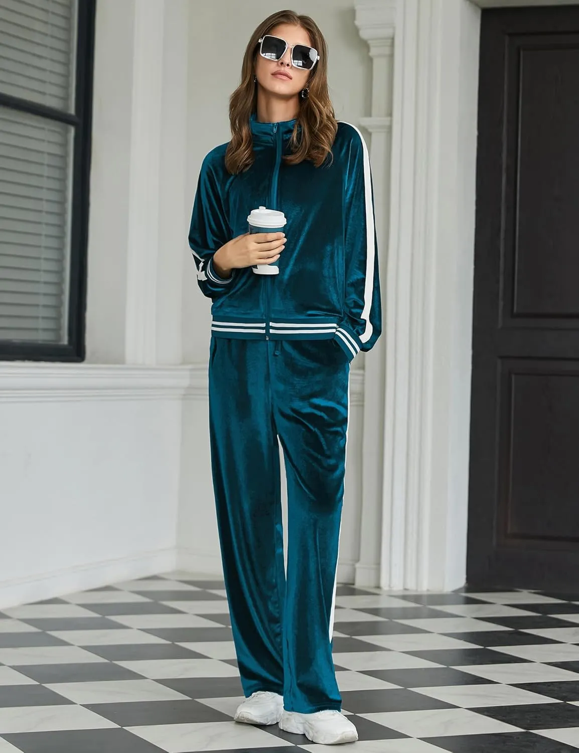 Ekouaer Women's Velvet Velor Tracksuits 2 Piece Lounge Outfits Zip Up Sweatshirt and Sweatpants with Pockets S-3XL