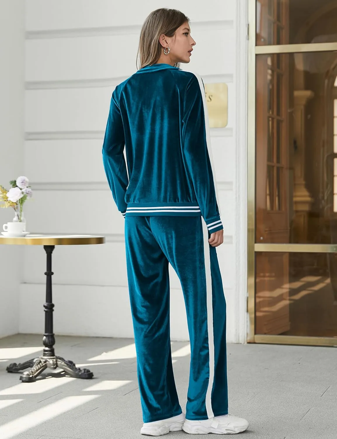 Ekouaer Women's Velvet Velor Tracksuits 2 Piece Lounge Outfits Zip Up Sweatshirt and Sweatpants with Pockets S-3XL