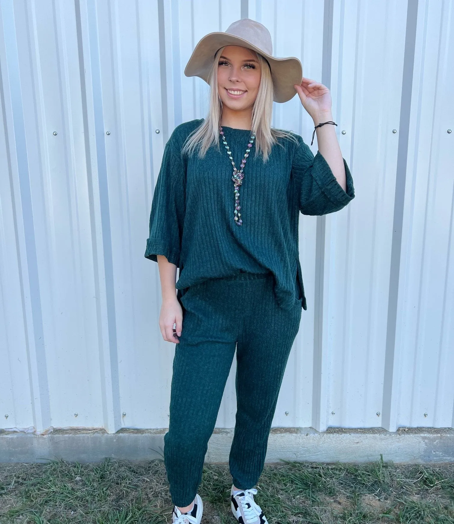 Ribbed knit jogger with elastic waistband and pockets