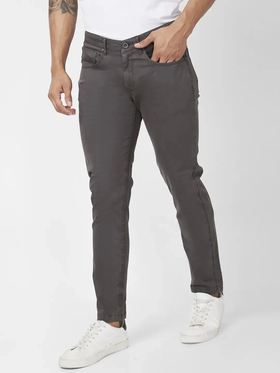 Spykar Men Dark Grey Cotton Slim Fit Ankle Length Mid Rise Trousers