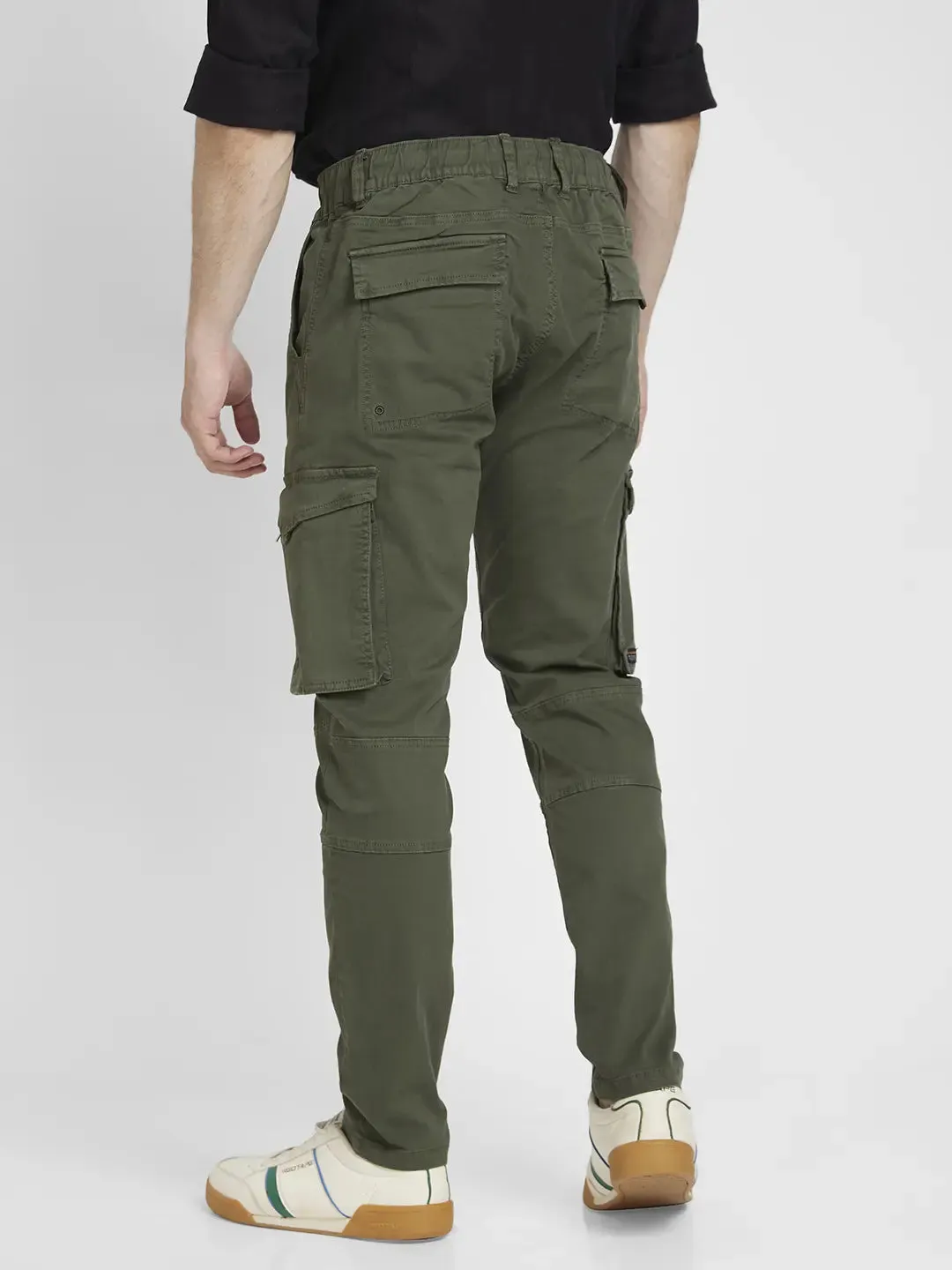Spykar Men Rifle Green Lycra Slim Fit Mid Rise Cargo Pant
