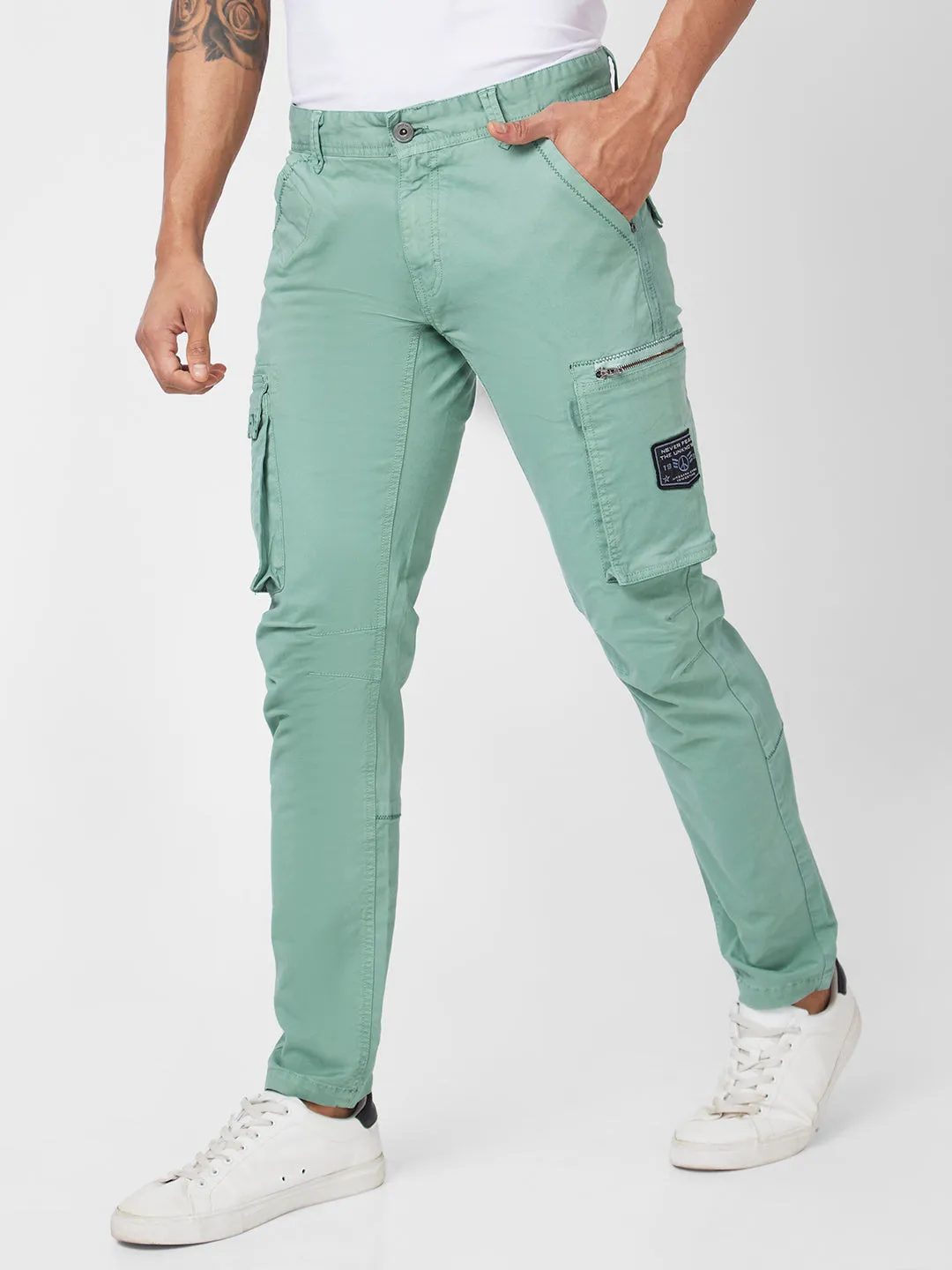 Spykar Men Sage Green Cotton Tapered Fit Ankle Length Mid Rise Cargo Pant
