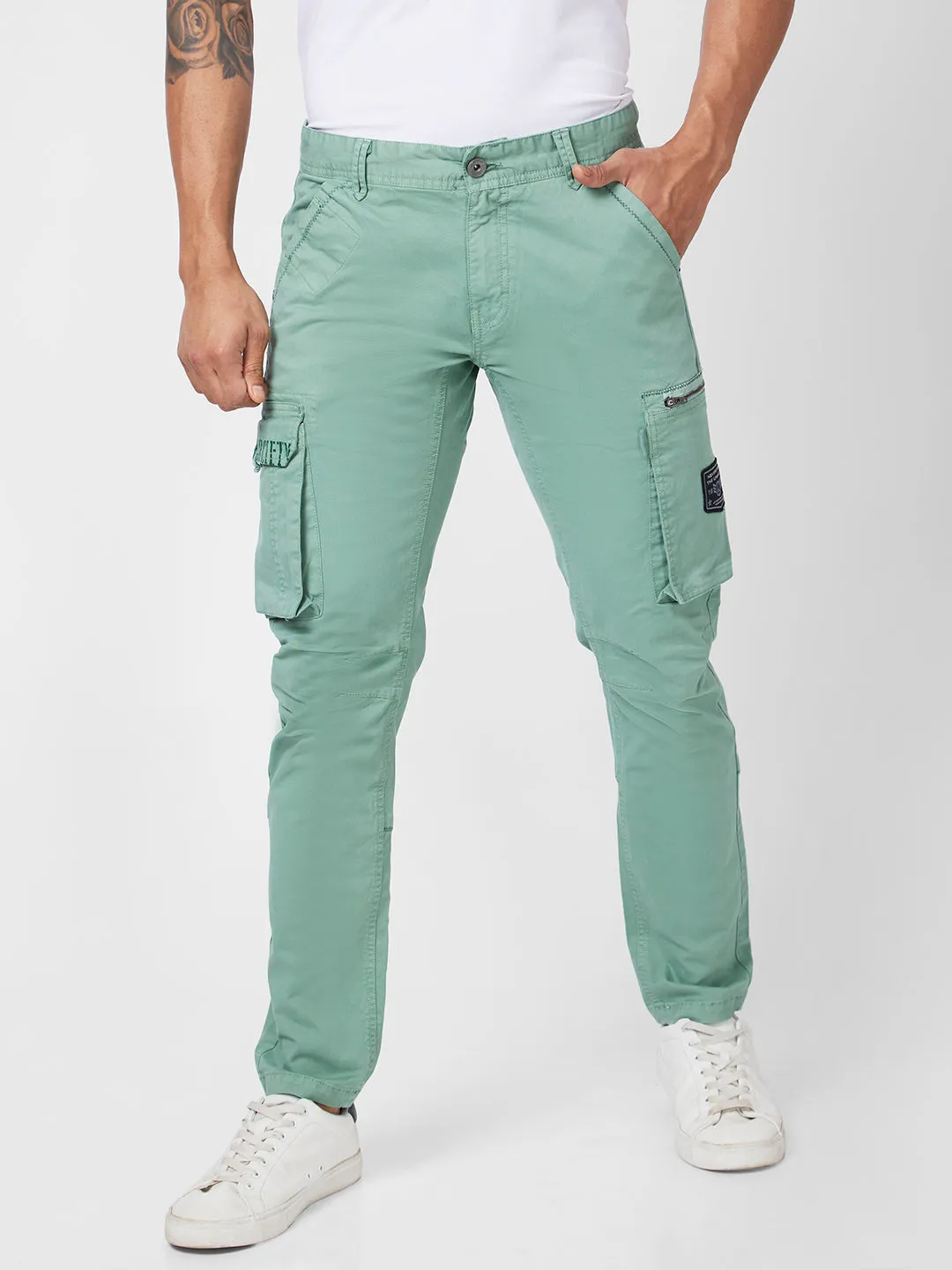 Spykar Men Sage Green Cotton Tapered Fit Ankle Length Mid Rise Cargo Pant